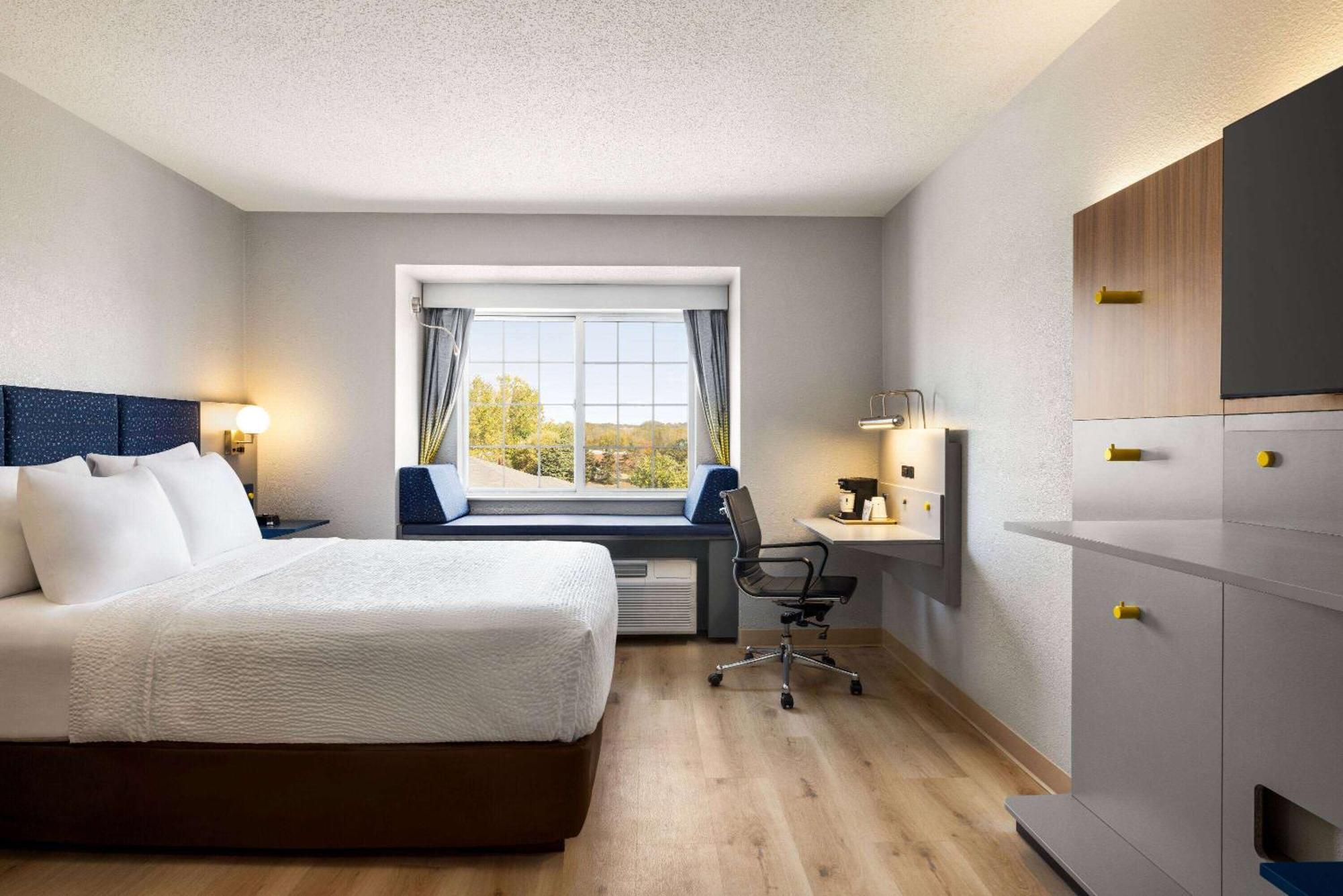 Microtel Inn & Suites By Wyndham New Ulm Exterior foto